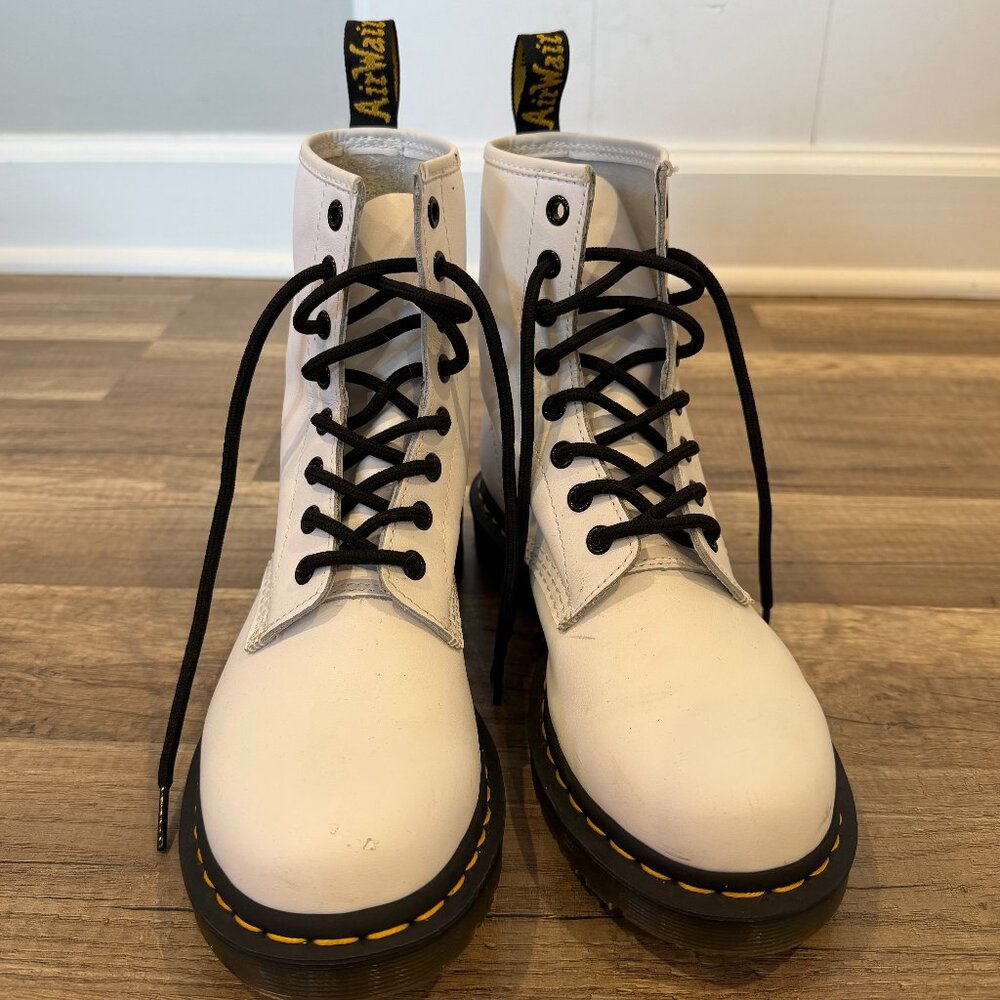 Dr. Marten White Combat Boots 1460 Combat AirWair White Leather sz 8